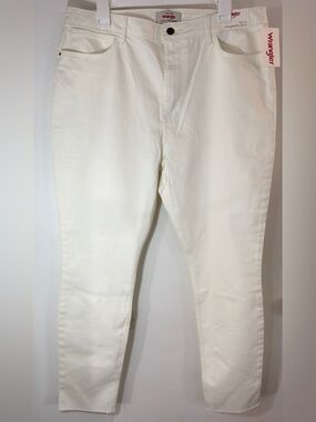 Wrangler Women's Skinny High-rise Jeans in White size 18